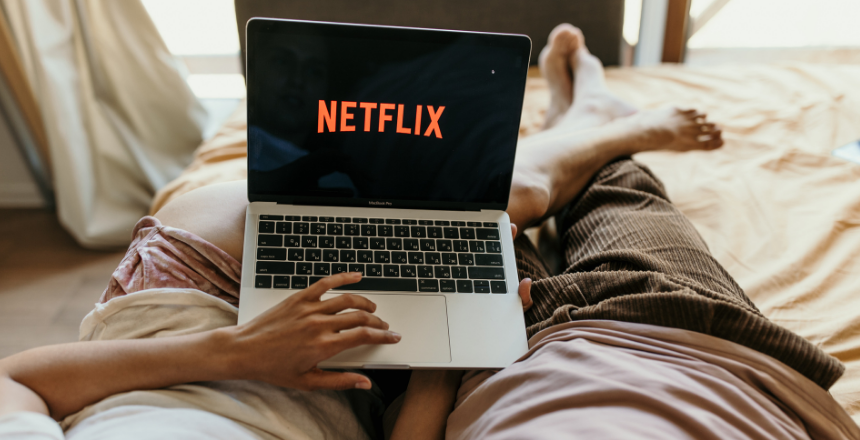Lire la suite à propos de l’article Top 5 des séries Netflix pour apprendre & améliorer ton français